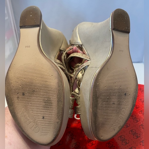 Guess Gold Multi Snake Print Platform Wedges GW BARRAN2 Size 8.5 - Picture 7 of 8